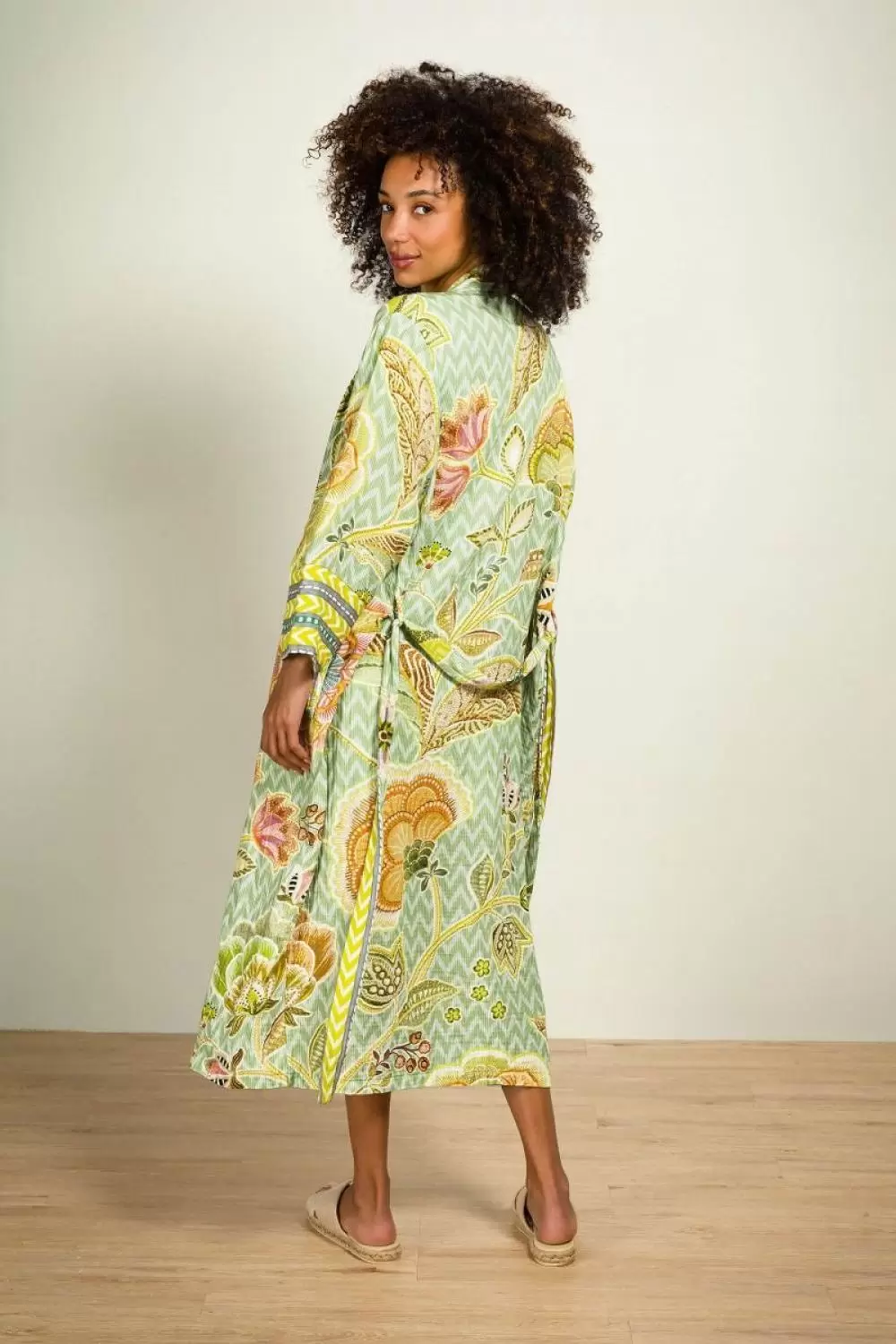 Image of Noa Hakuna Kimono