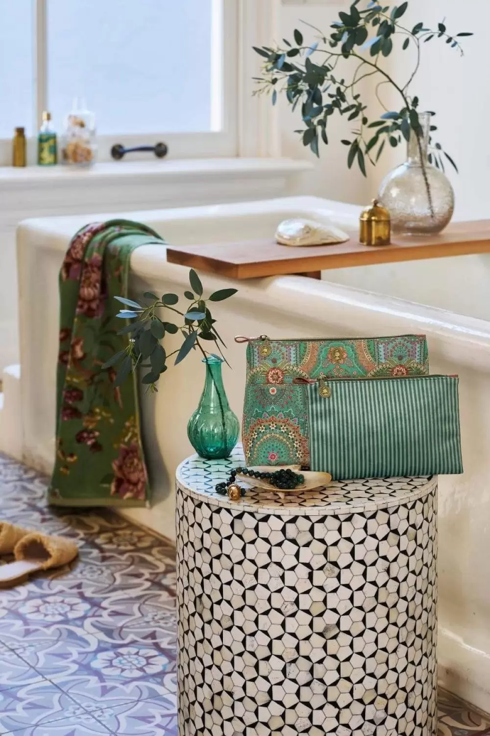 Imagine pt. Purse Cooper Medium Jabali Cosmetic Bag
