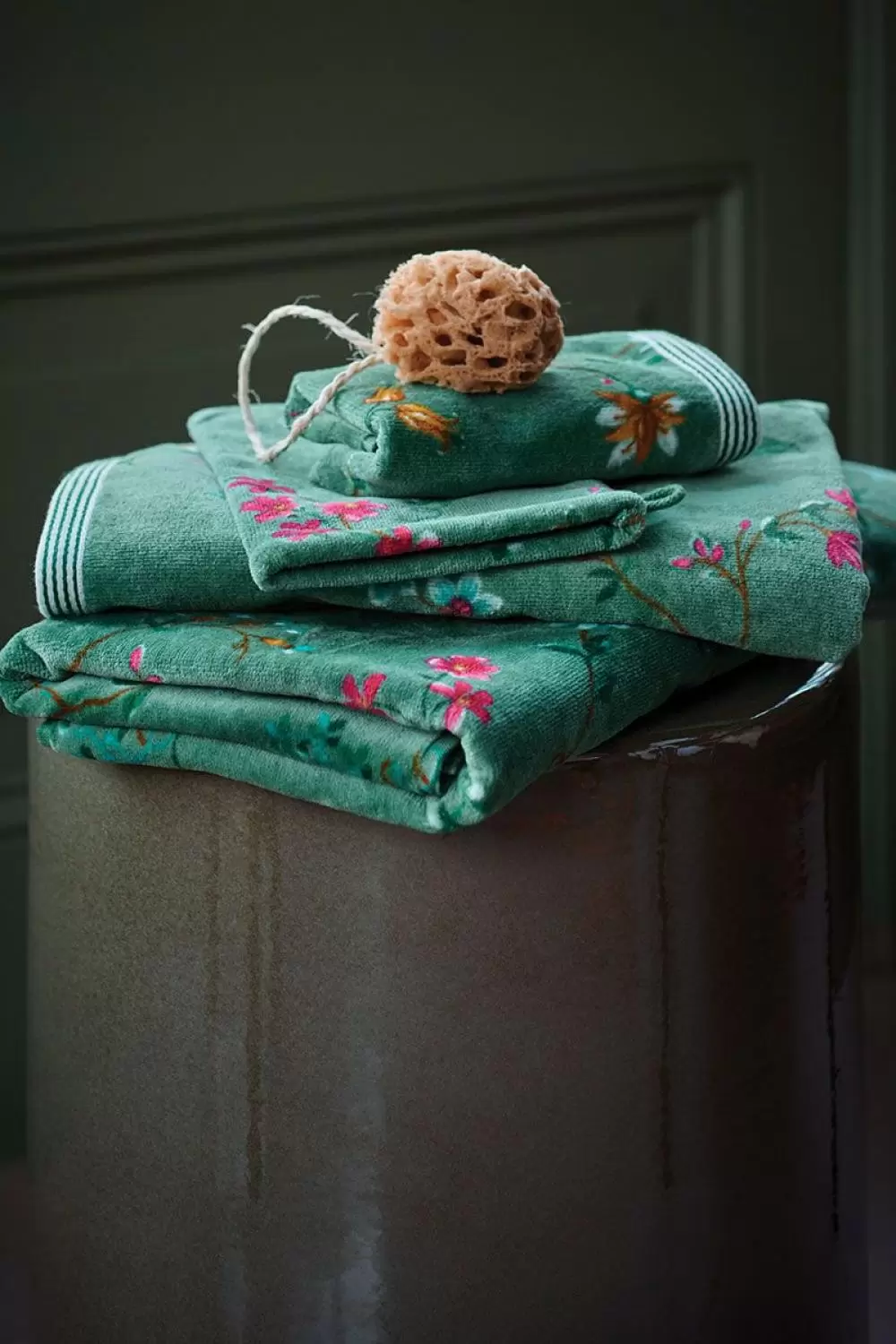 Image of “Les Fleurs” Towel