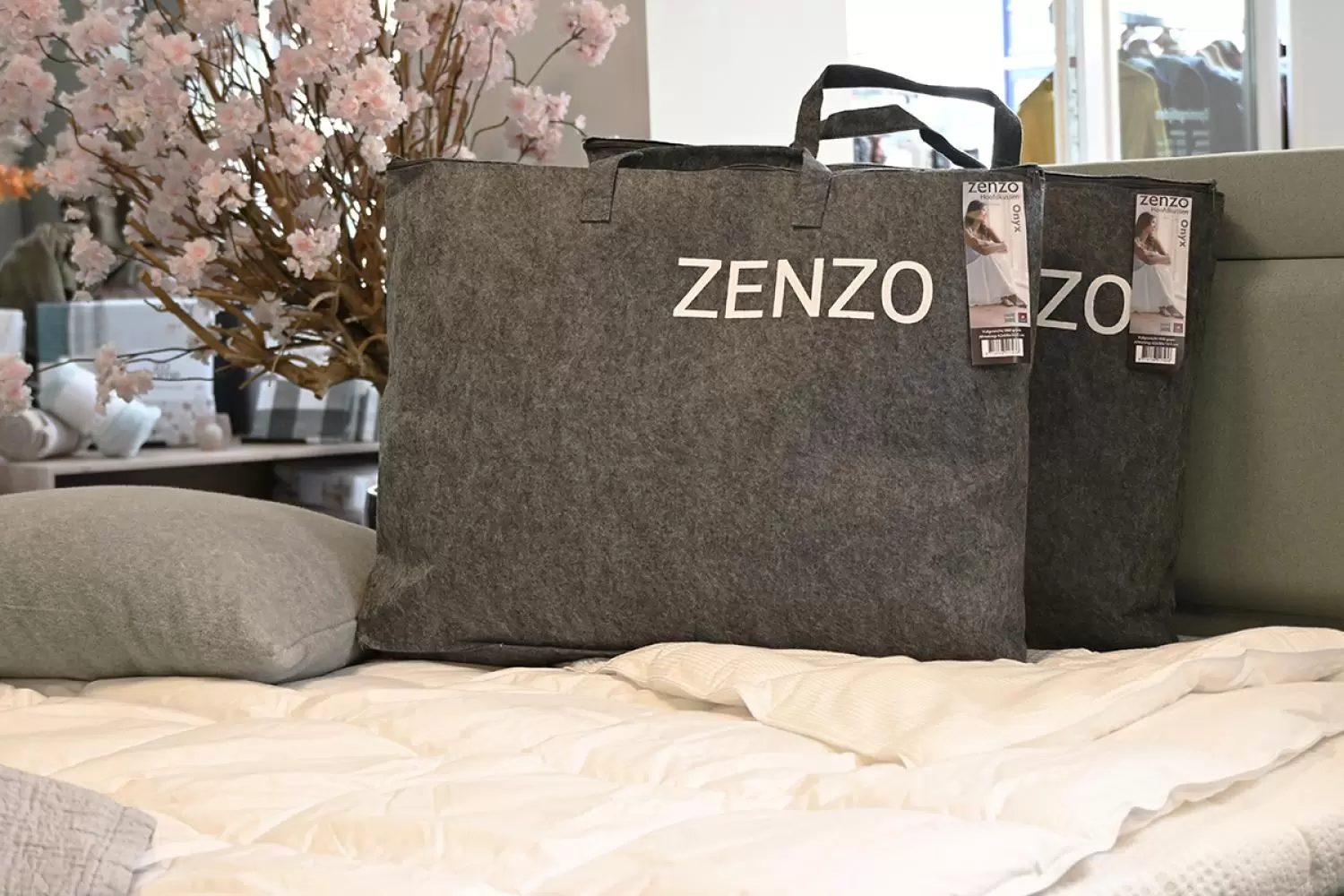 Image of Zenzo Onyx Blanket