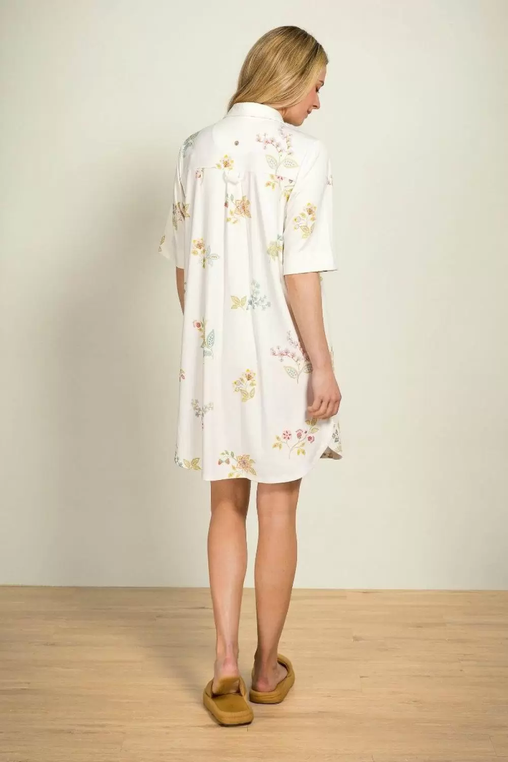 Image of Dewi Blossom Chique Shirt