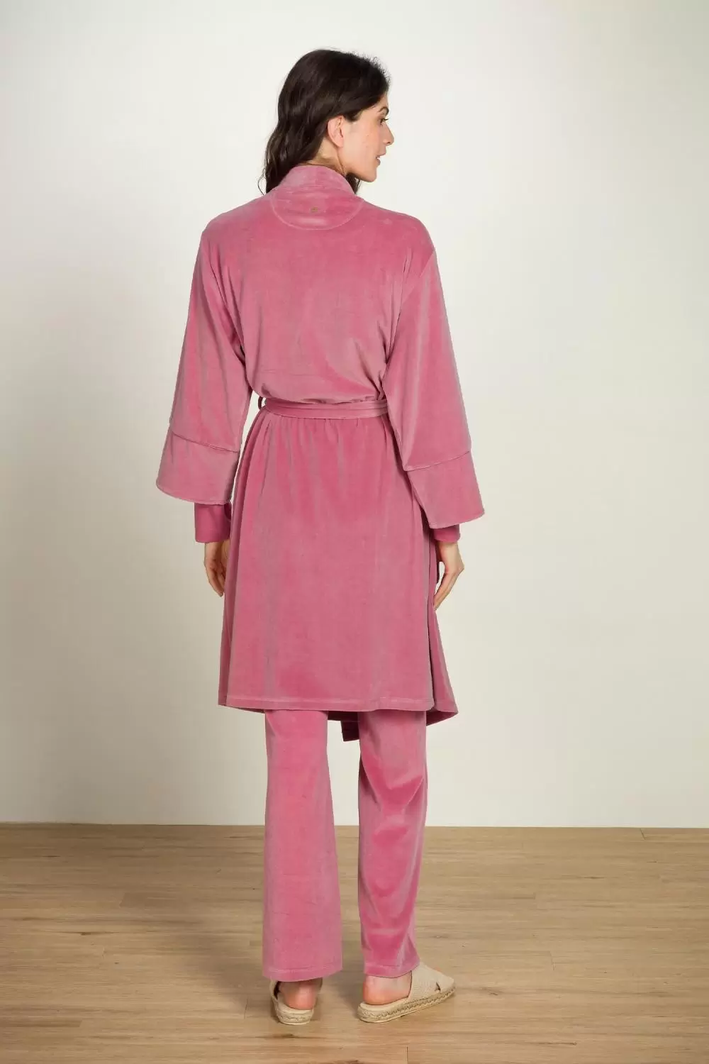 Image of Naiomi Velvet Kimono