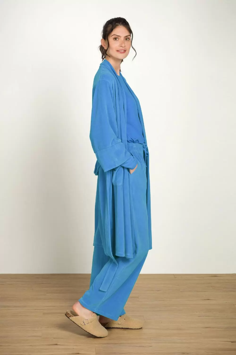 Image of Naiomi Velvet Kimono