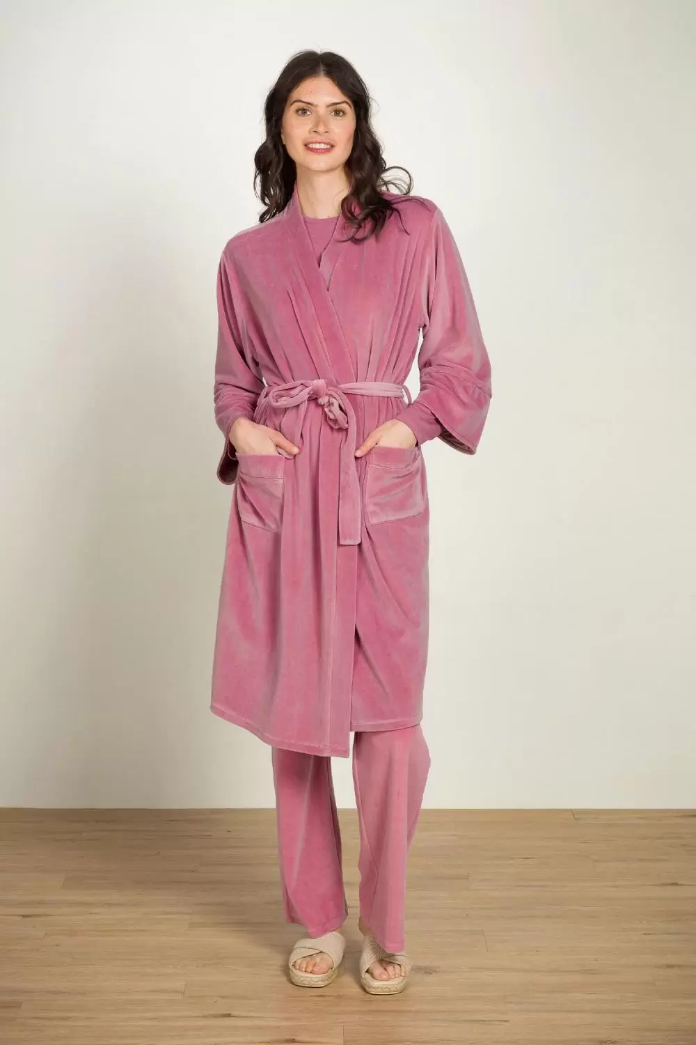 Image of Naiomi Velvet Kimono