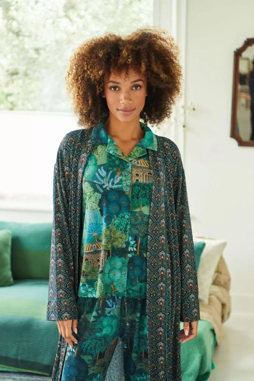 Nisha Matata Kimono