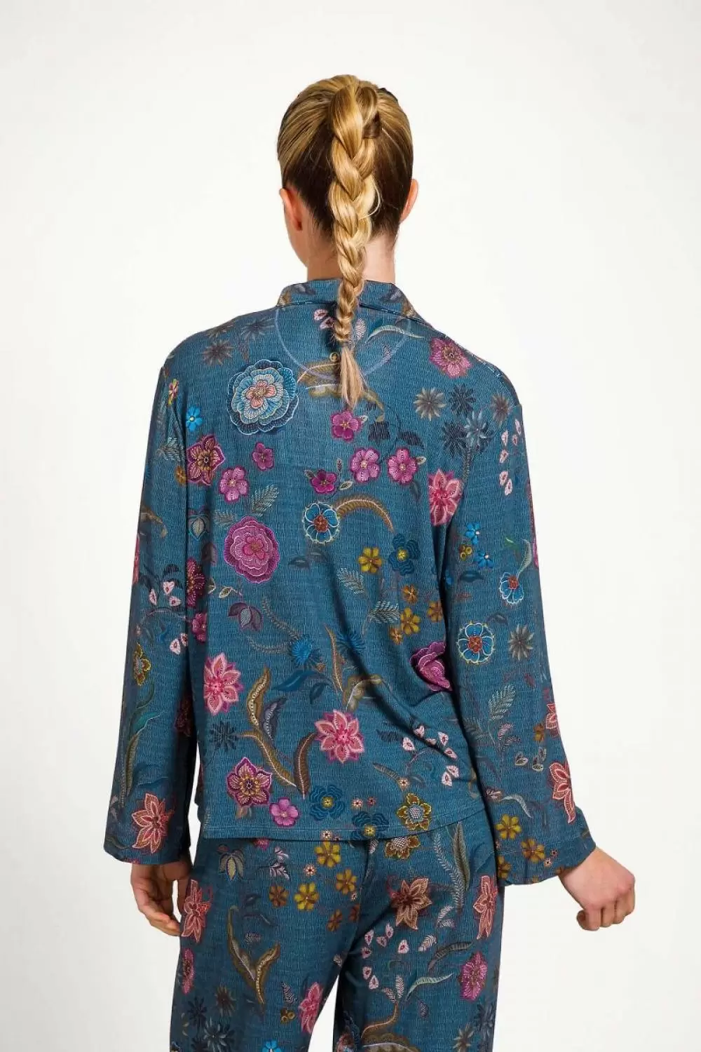 Imagine pt. Top Faye Coco Flowers
