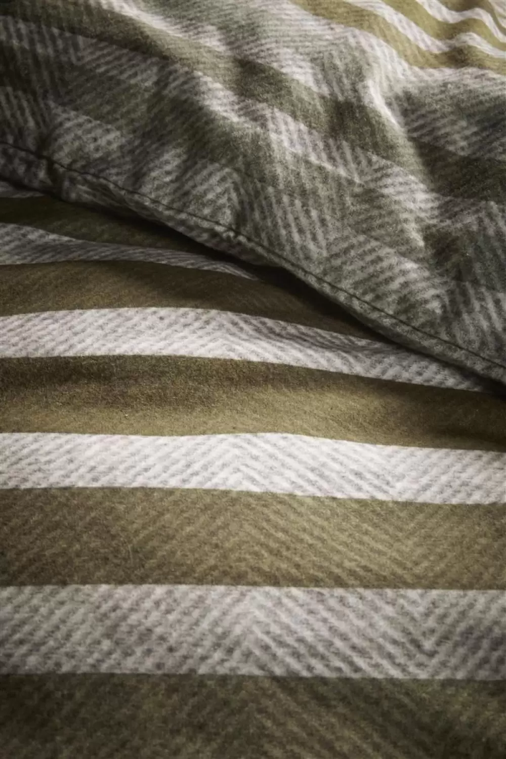 Image of Serpentine Sheets Bedding
