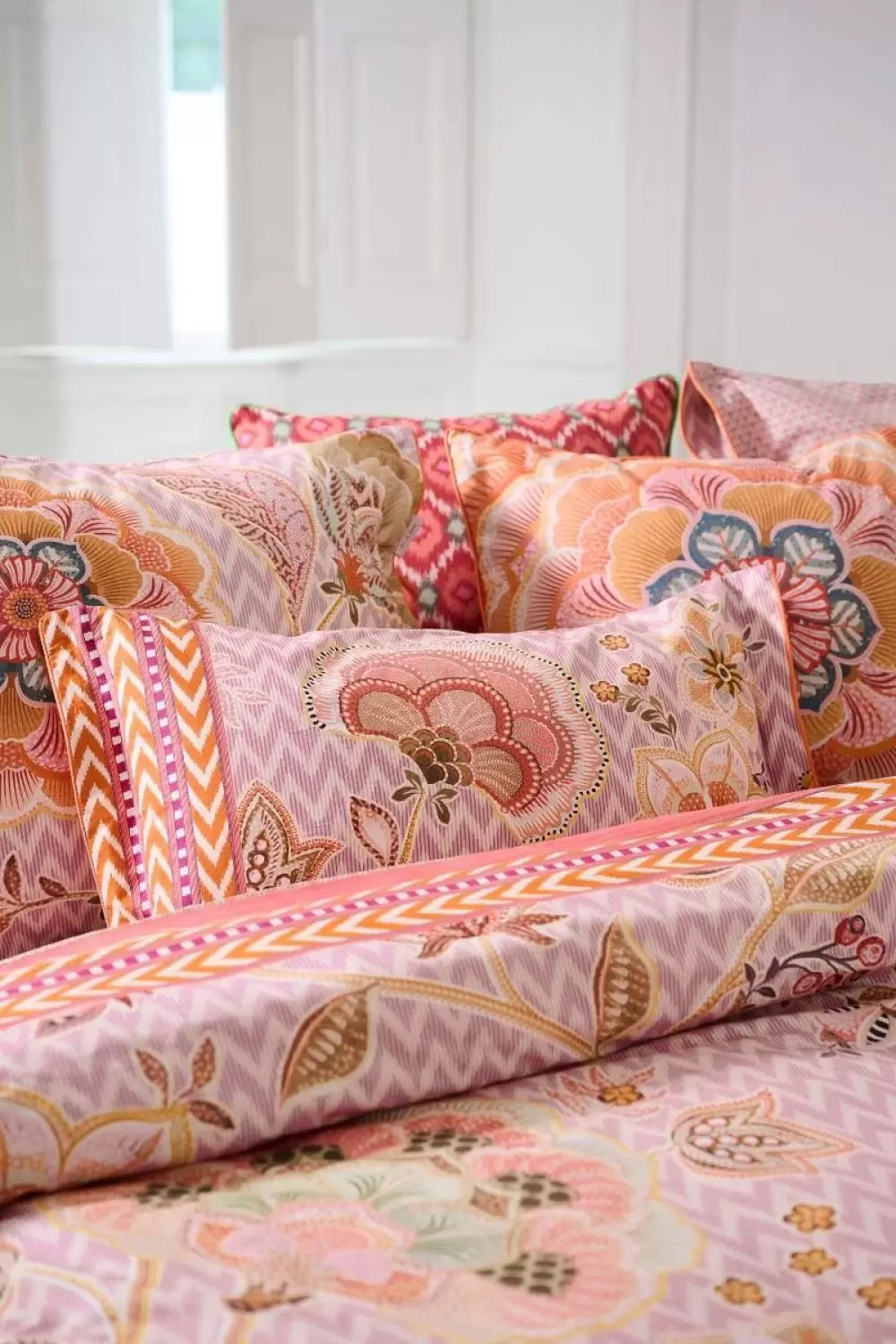 Image of Hakuna Cushion