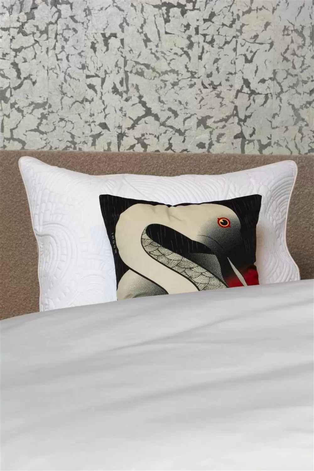Imagine pt. Lenjerie de pat Embroidered Dodo Pavone