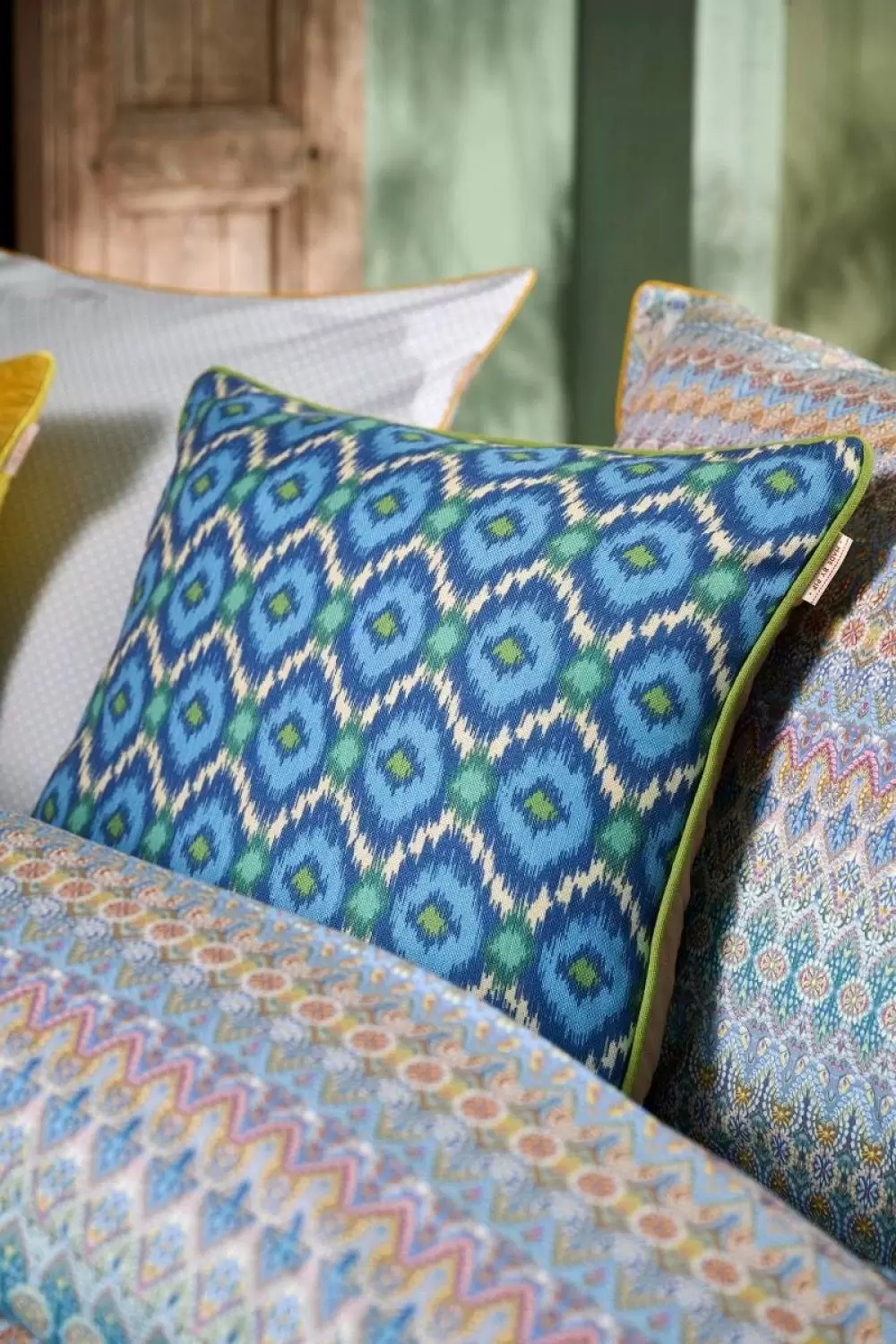 Image of Zazu Cushion