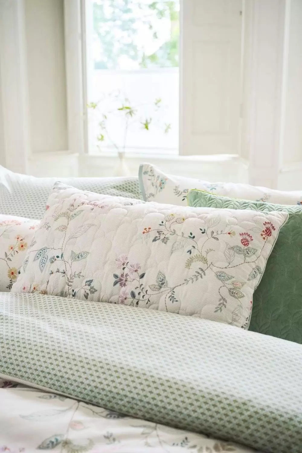 Image of Kili Flower Cushion