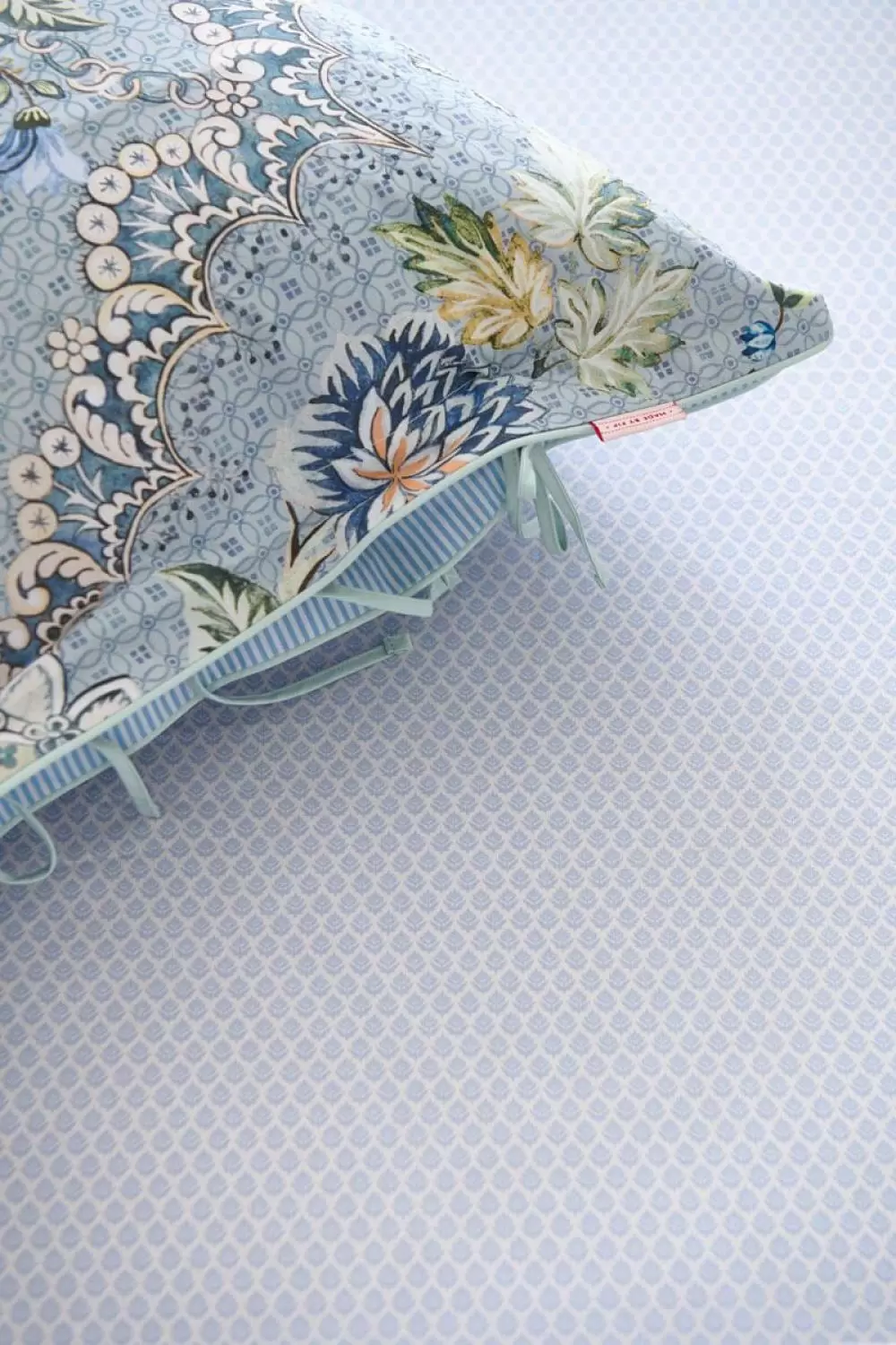Image of Thousand Leaves Sheet