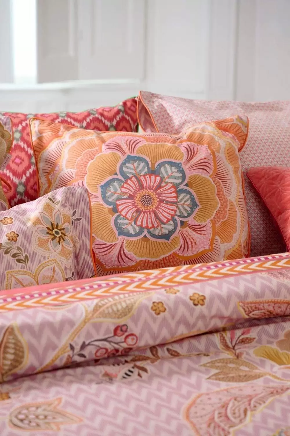 Image of Hakuna Cushion