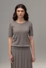Фото для Трикотажный Комплект - Классическая Блуза и Расклешённая Юбка со Складками с коротким рукавом