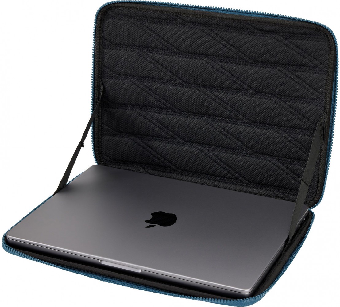 Thule Gauntlet 4 MacBook Pro Sleeve 14