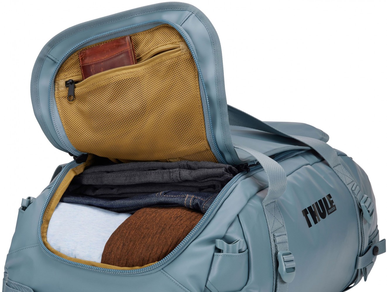 Thule Chasm 40L duffel