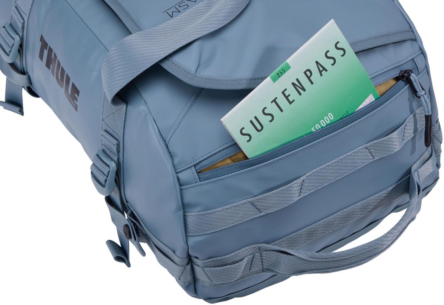 Thule Chasm 30L duffel