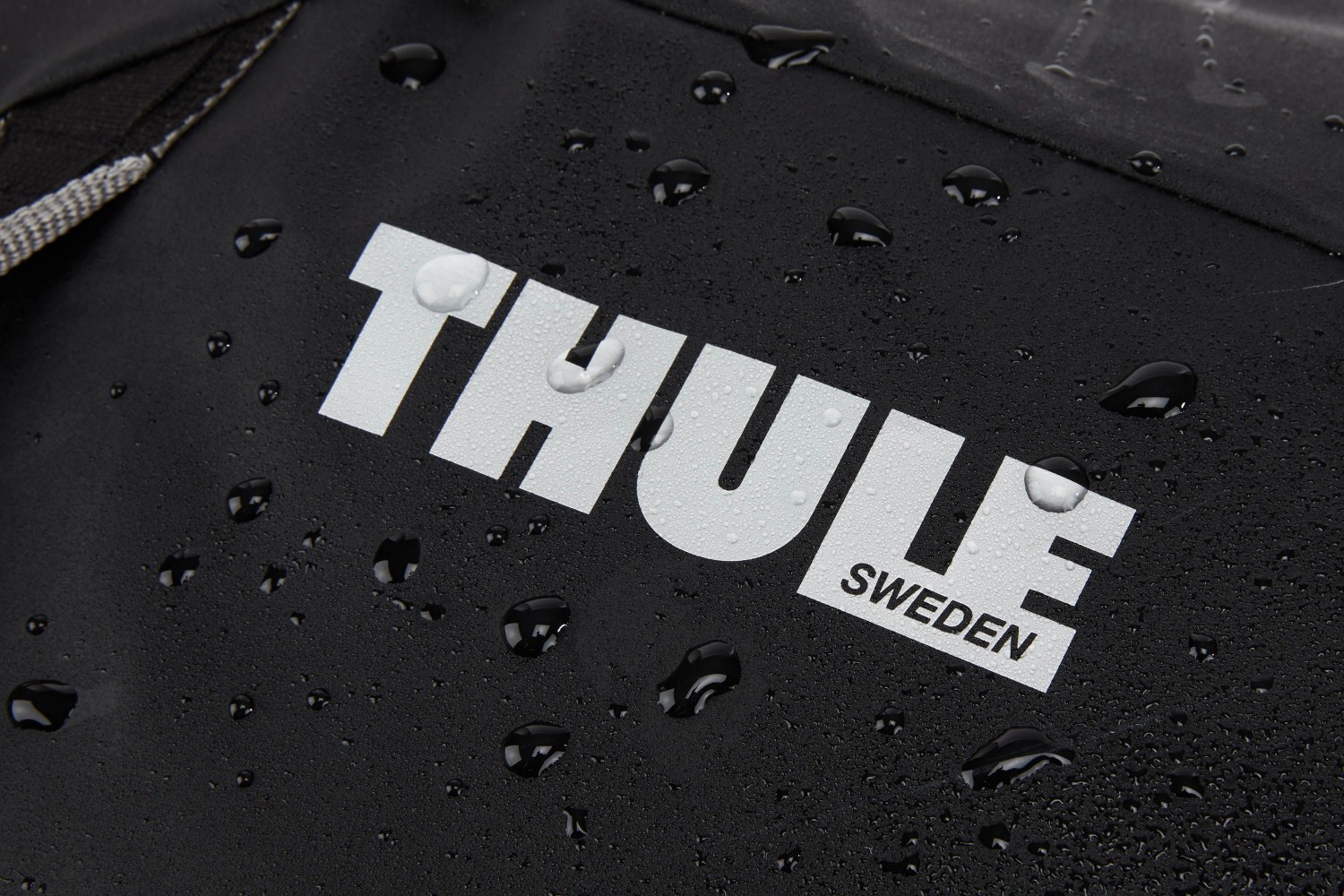 Thule Chasm Wheeled Duffel 81cm/32